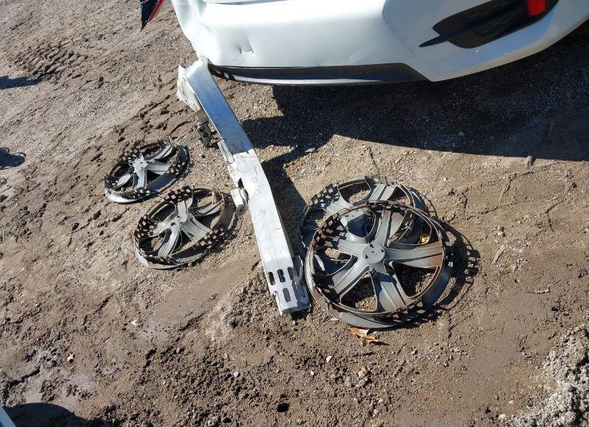 Photo 12 of 2018 Honda Civic LX (VIN 2HGFC2F5XJH553527)