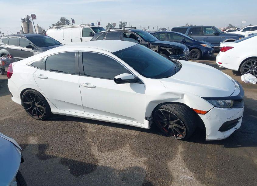 Photo 13 of 2018 Honda Civic LX (VIN 2HGFC2F5XJH555911)