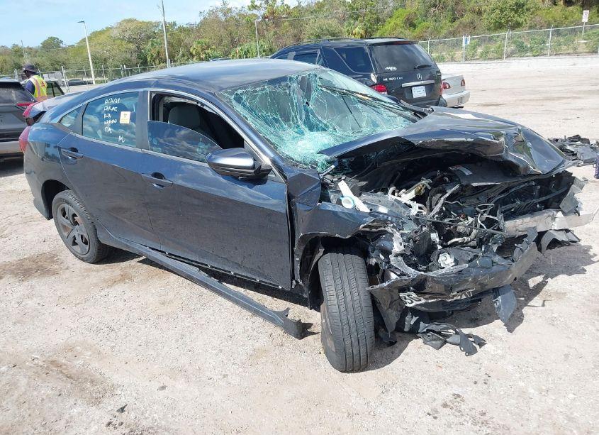 2018 Honda Civic LX (VIN 2HGFC2F5XJH564303) main photo