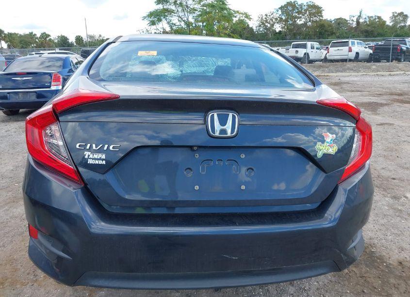 Photo 17 of 2018 Honda Civic LX (VIN 2HGFC2F5XJH564303)