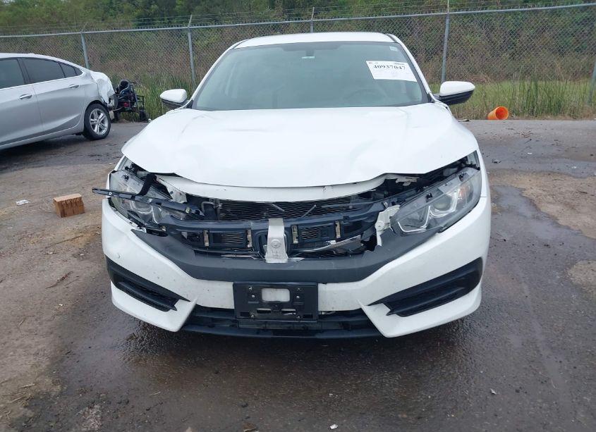 Photo 12 of 2018 Honda Civic LX (VIN 2HGFC2F5XJH582266)