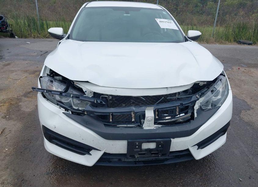 Photo 6 of 2018 Honda Civic LX (VIN 2HGFC2F5XJH582266)