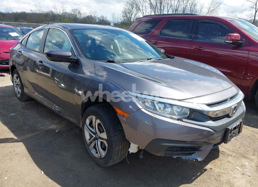 2018 Honda Civic LX (VIN 2HGFC2F5XJH586527) main photo