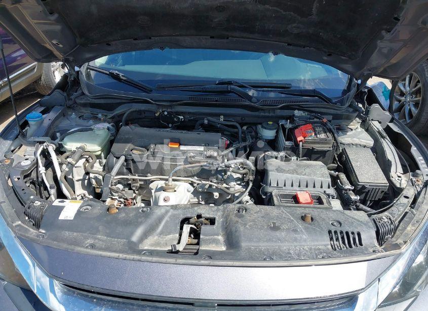 Photo 10 of 2018 Honda Civic LX (VIN 2HGFC2F5XJH586527)