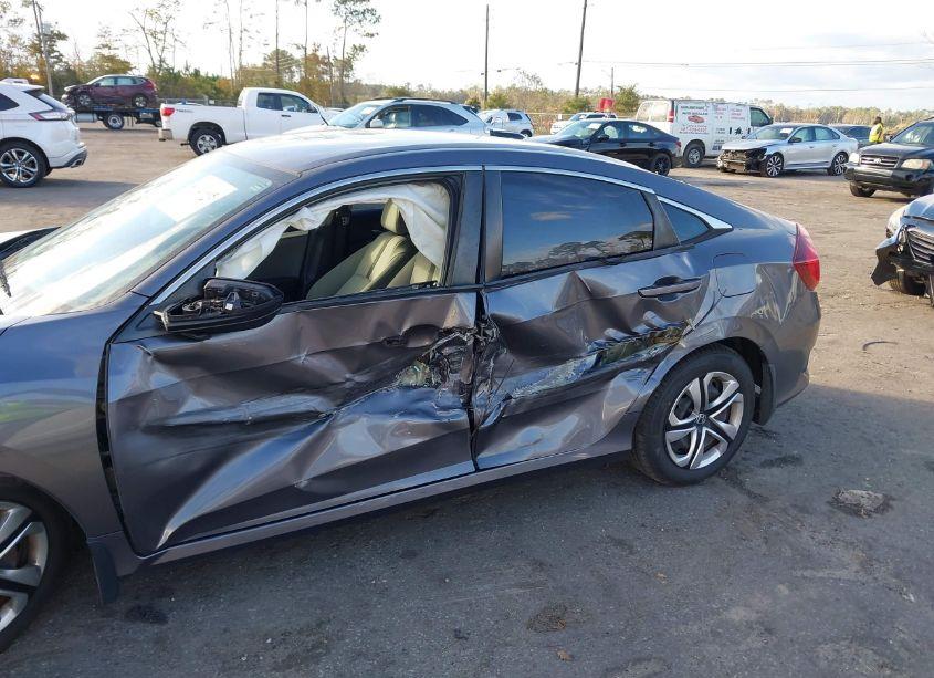 Photo 6 of 2018 Honda Civic LX (VIN 2HGFC2F5XJH593977)