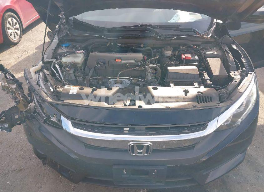 Photo 10 of 2018 Honda Civic LX (VIN 2HGFC2F5XJH602239)