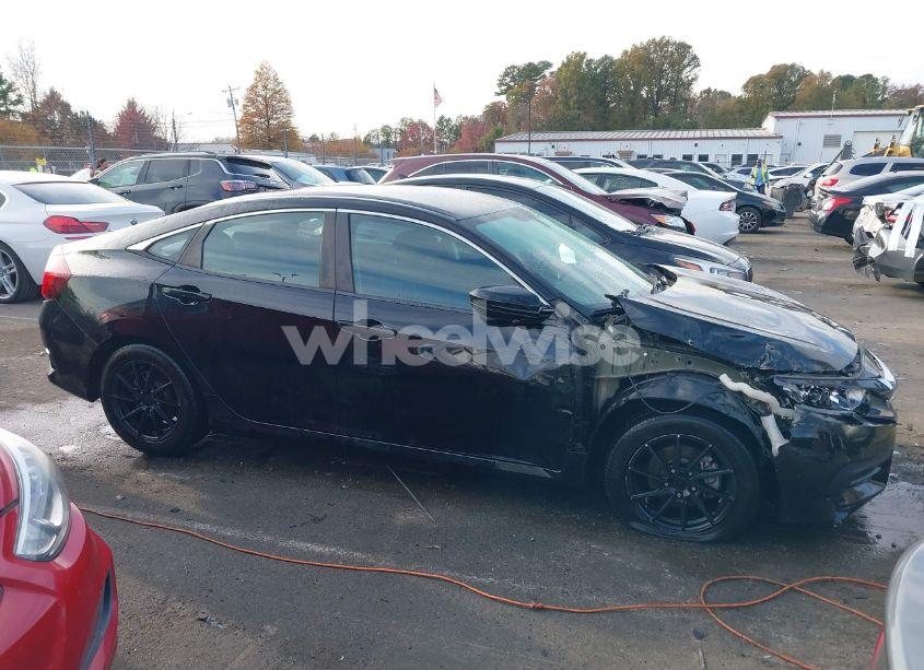 Photo 13 of 2018 Honda Civic LX (VIN 2HGFC2F5XJH602239)