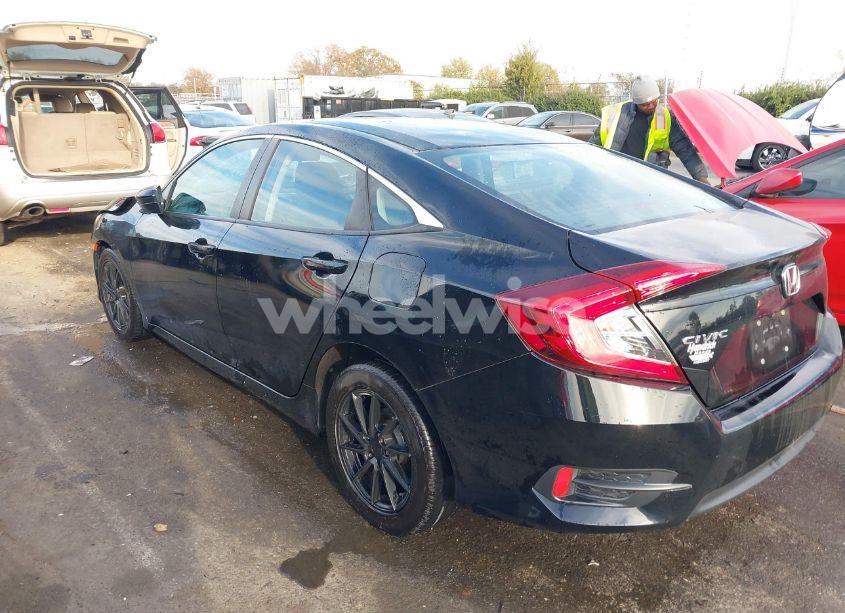 Photo 3 of 2018 Honda Civic LX (VIN 2HGFC2F5XJH602239)