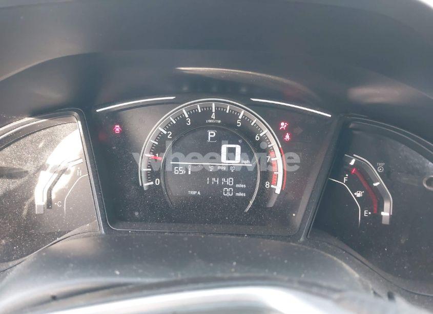 Photo 7 of 2018 Honda Civic LX (VIN 2HGFC2F5XJH602239)