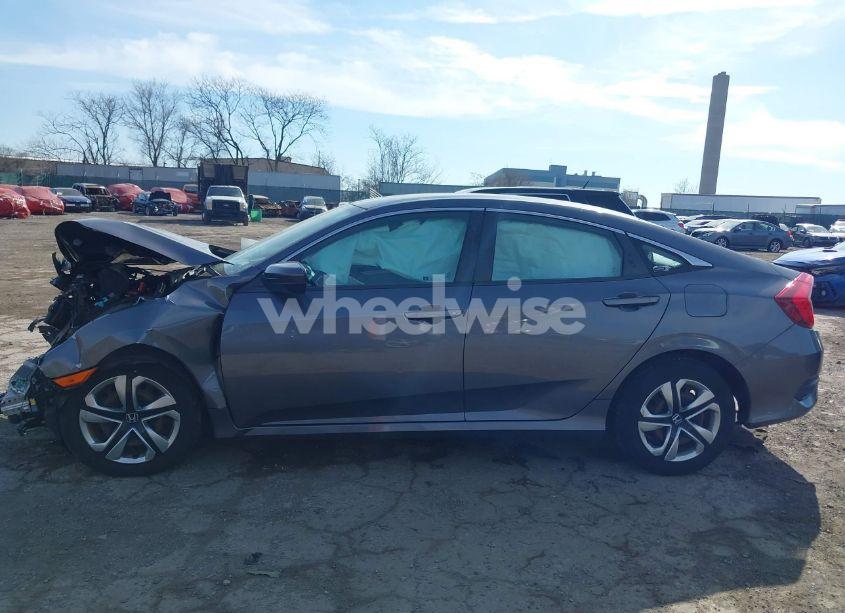 Photo 13 of 2018 Honda Civic LX (VIN 2HGFC2F5XJH602645)