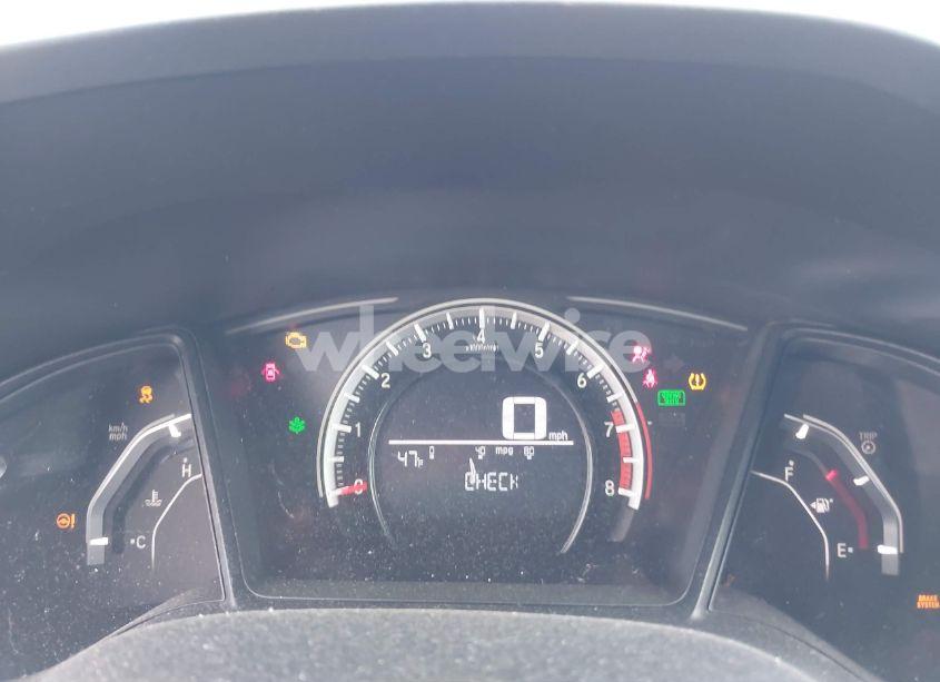 Photo 7 of 2018 Honda Civic LX (VIN 2HGFC2F5XJH602645)