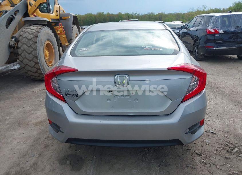 Photo 16 of 2018 Honda Civic LX (VIN 2HGFC2F5XJH604069)