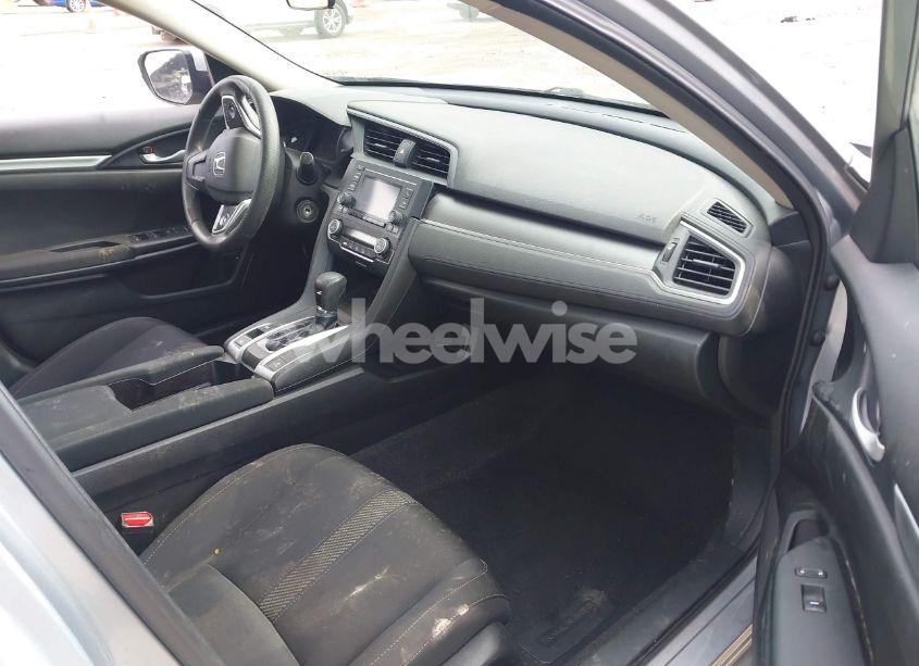 Photo 5 of 2018 Honda Civic LX (VIN 2HGFC2F5XJH604069)