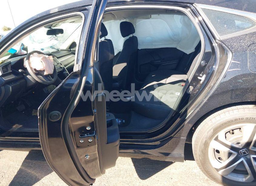 Photo 8 of 2018 Honda Civic LX (VIN 2HGFC2F60JH531478)