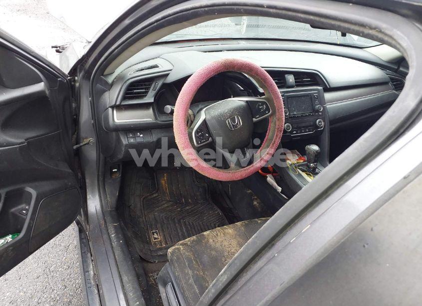 Photo 14 of 2019 Honda Civic LX (VIN 2HGFC2F60KH537797)