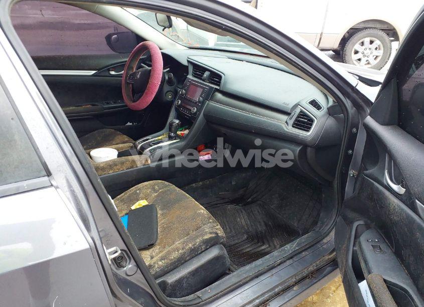 Photo 5 of 2019 Honda Civic LX (VIN 2HGFC2F60KH537797)