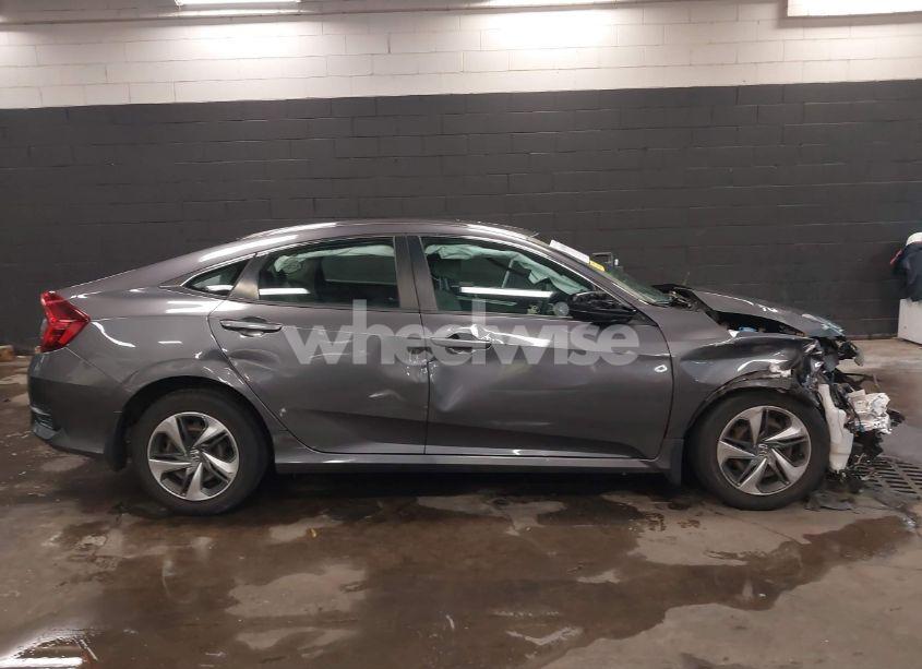 Photo 14 of 2019 Honda Civic LX (VIN 2HGFC2F60KH556785)
