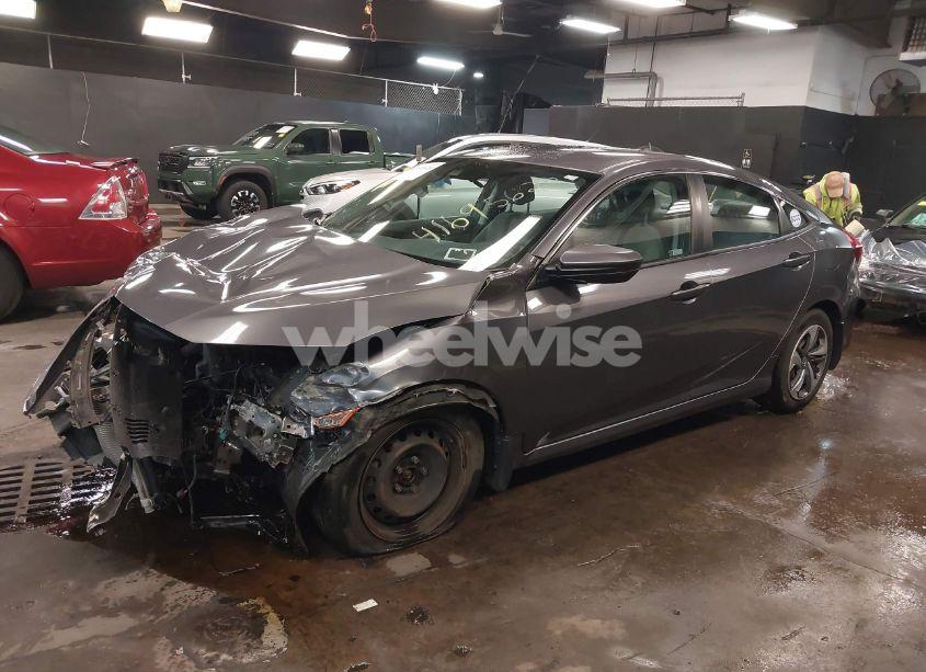 Photo 2 of 2019 Honda Civic LX (VIN 2HGFC2F60KH556785)