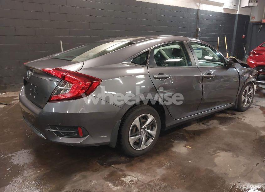 Photo 4 of 2019 Honda Civic LX (VIN 2HGFC2F60KH556785)
