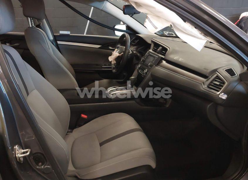 Photo 5 of 2019 Honda Civic LX (VIN 2HGFC2F60KH556785)