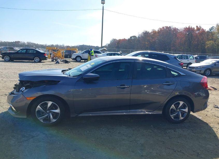 Photo 15 of 2019 Honda Civic LX (VIN 2HGFC2F60KH558097)