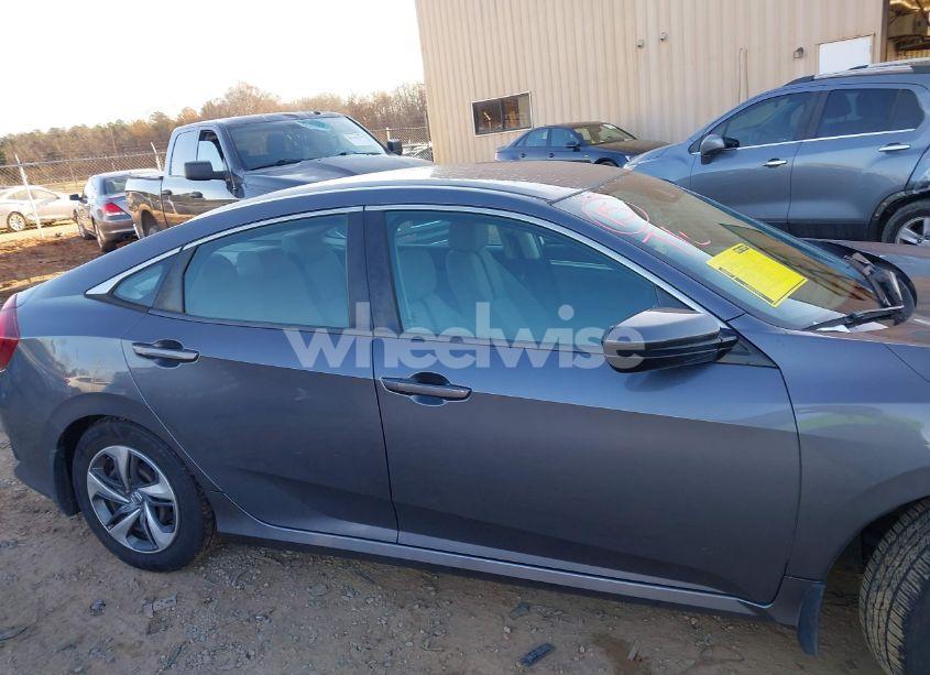 Photo 13 of 2019 Honda Civic LX (VIN 2HGFC2F60KH563204)