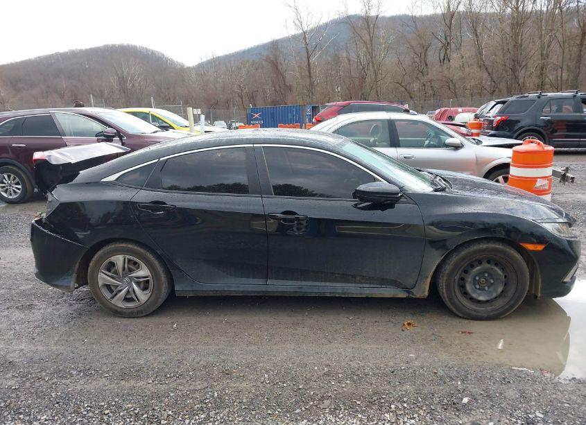 Photo 13 of 2019 Honda Civic LX (VIN 2HGFC2F60KH582562)