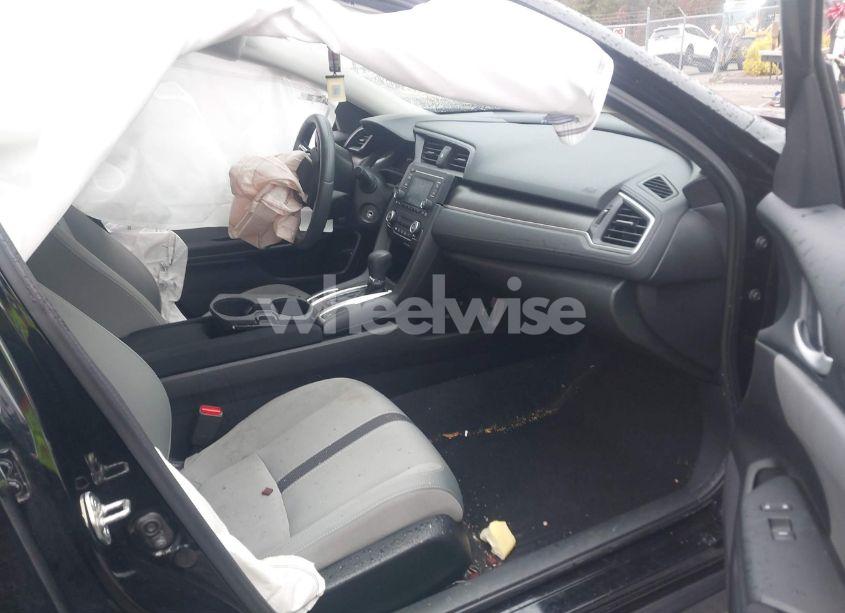 Photo 5 of 2019 Honda Civic LX (VIN 2HGFC2F60KH582691)