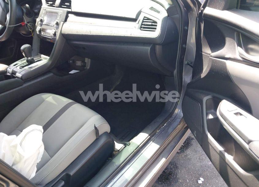 Photo 5 of 2019 Honda Civic LX (VIN 2HGFC2F60KH596686)