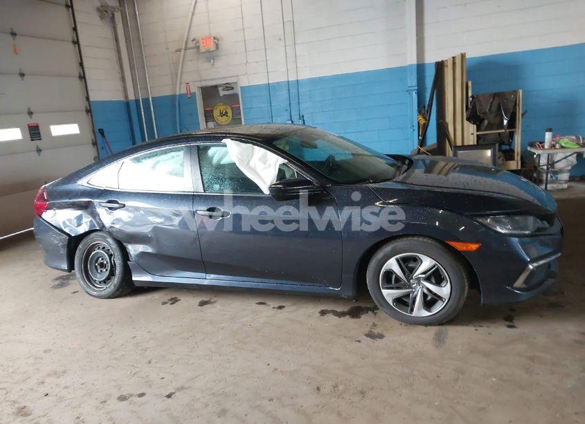 Photo 14 of 2019 Honda Civic LX (VIN 2HGFC2F60KH599328)