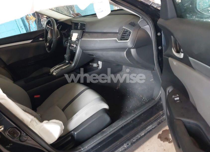 Photo 5 of 2019 Honda Civic LX (VIN 2HGFC2F60KH599328)