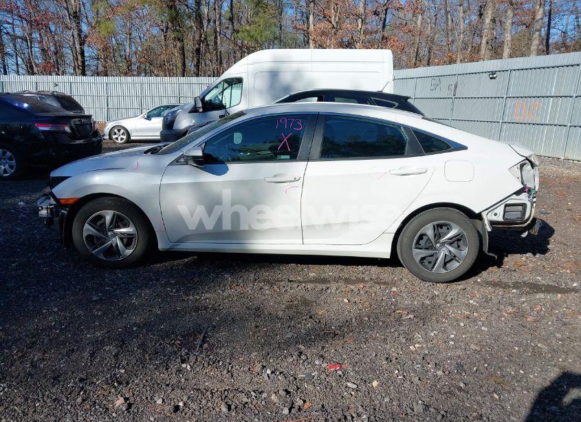 Photo 15 of 2020 Honda Civic LX (VIN 2HGFC2F60LH577430)