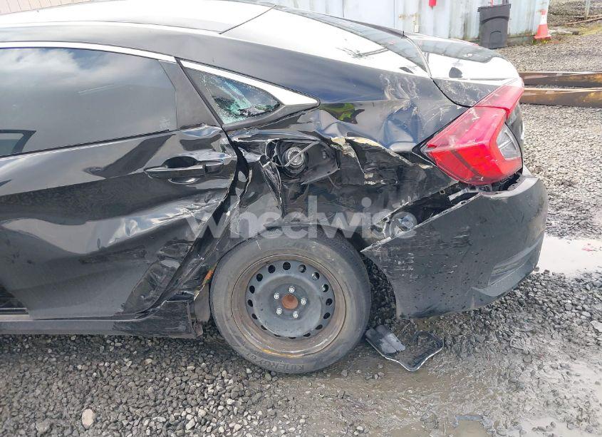 Photo 6 of 2021 Honda Civic LX (VIN 2HGFC2F60MH543179)