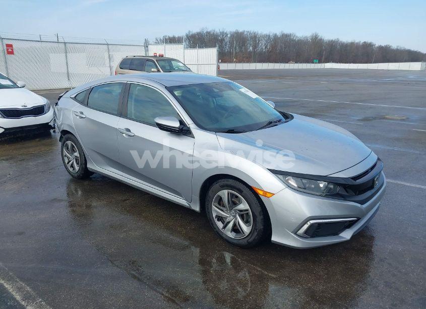 2019 Honda Civic LX (VIN 2HGFC2F61KH546301) main photo
