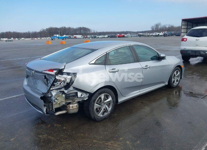 Photo 4 of 2019 Honda Civic LX (VIN 2HGFC2F61KH546301)