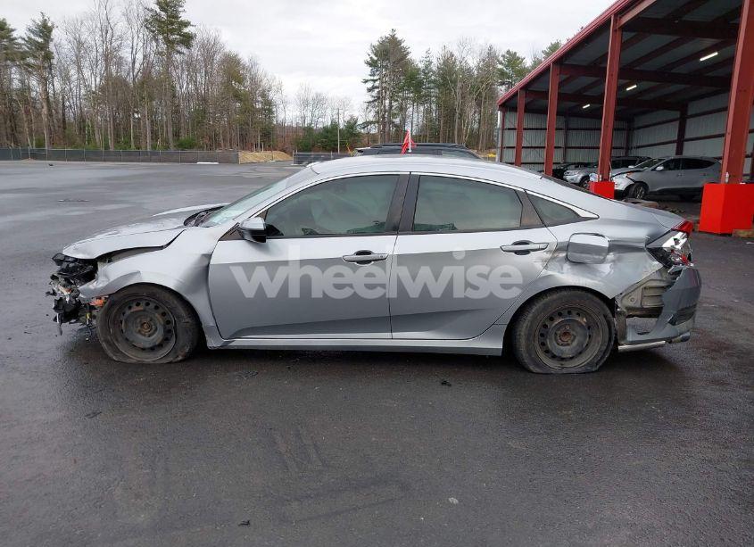 Photo 14 of 2019 Honda Civic LX (VIN 2HGFC2F61KH549585)