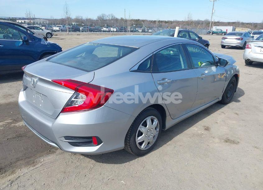 Photo 4 of 2019 Honda Civic LX (VIN 2HGFC2F61KH564927)
