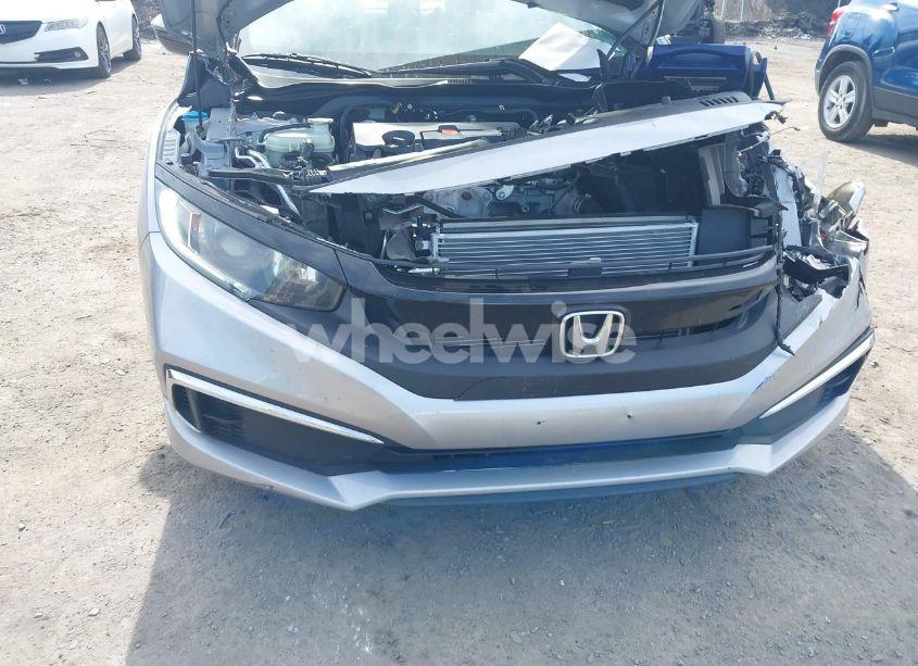 Photo 6 of 2019 Honda Civic LX (VIN 2HGFC2F61KH564927)