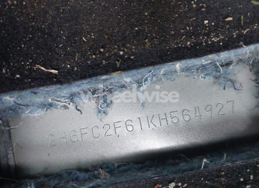 Photo 9 of 2019 Honda Civic LX (VIN 2HGFC2F61KH564927)