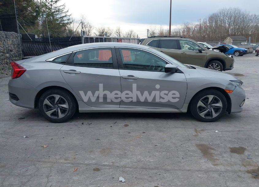 Photo 13 of 2019 Honda Civic LX (VIN 2HGFC2F61KH588094)