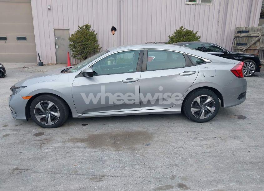 Photo 14 of 2019 Honda Civic LX (VIN 2HGFC2F61KH588094)