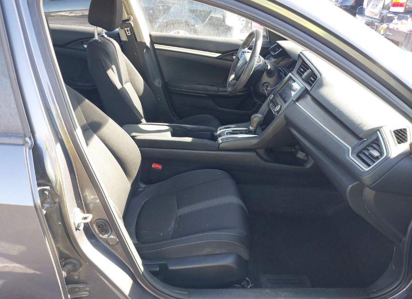Photo 5 of 2019 Honda Civic LX (VIN 2HGFC2F61KH589309)