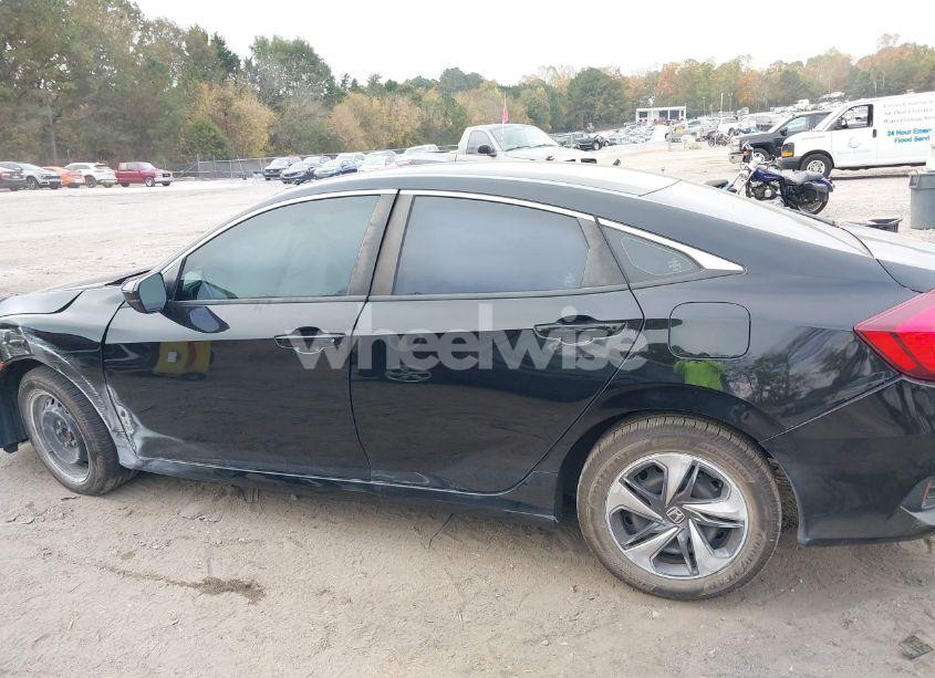 Photo 14 of 2019 Honda Civic LX (VIN 2HGFC2F61KH589844)