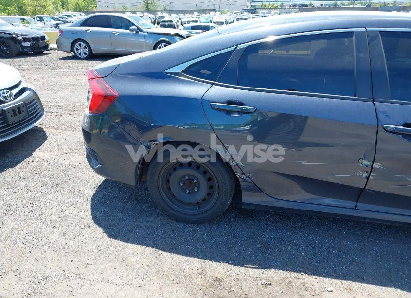 Photo 17 of 2020 Honda Civic LX (VIN 2HGFC2F61LH567246)