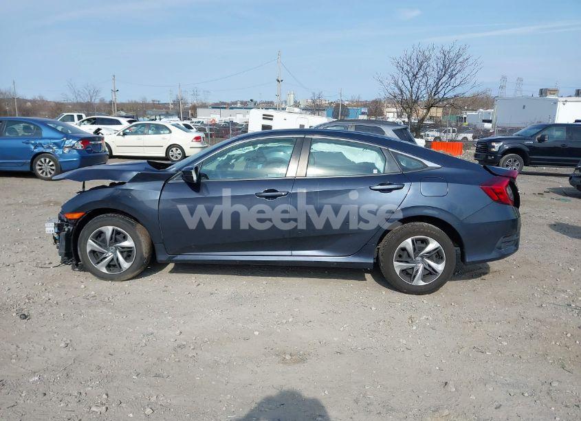 Photo 13 of 2020 Honda Civic LX (VIN 2HGFC2F61LH570034)