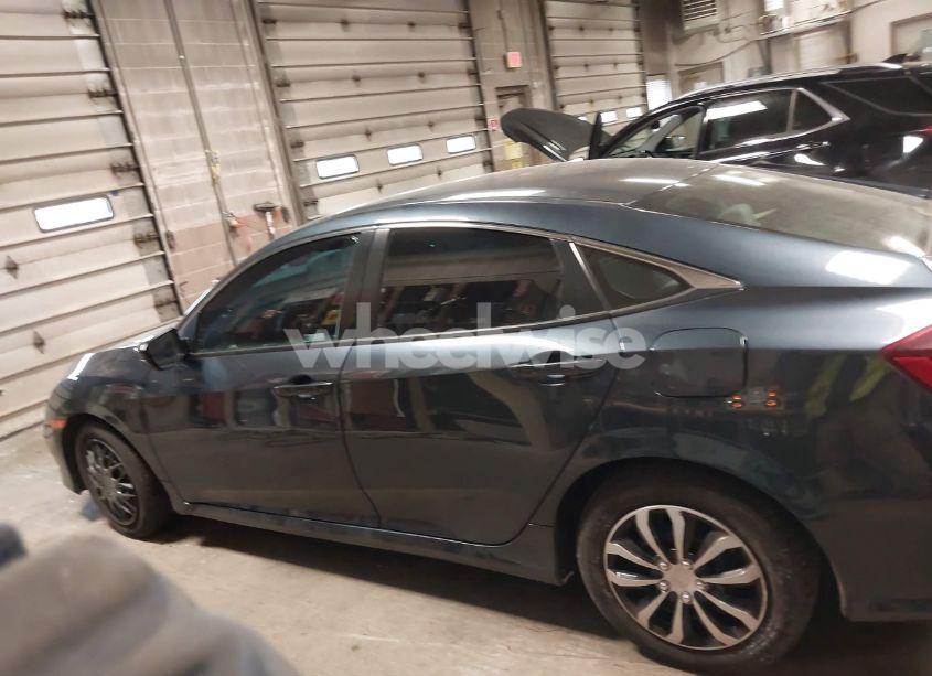 Photo 13 of 2021 Honda Civic LX (VIN 2HGFC2F61MH532451)