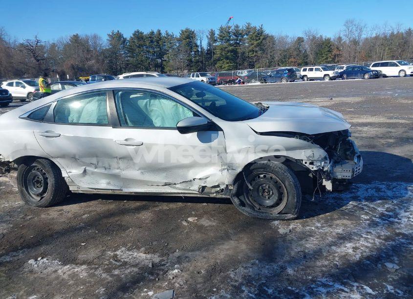 Photo 13 of 2019 Honda Civic LX (VIN 2HGFC2F62KH513727)