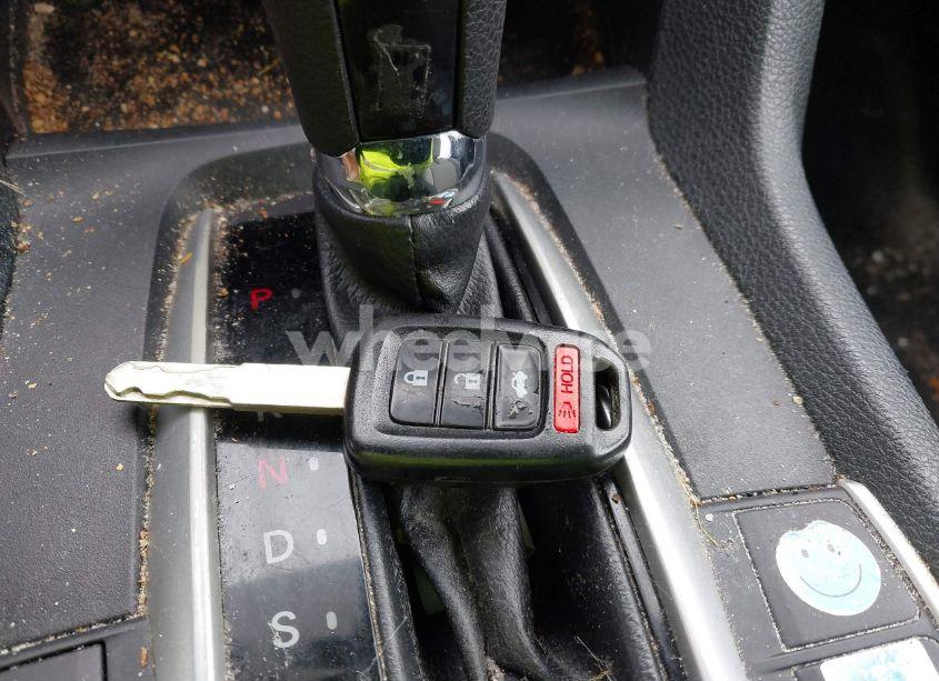 Photo 11 of 2019 Honda Civic LX (VIN 2HGFC2F62KH545822)