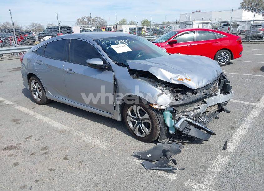 2019 Honda Civic LX (VIN 2HGFC2F62KH555430) main photo