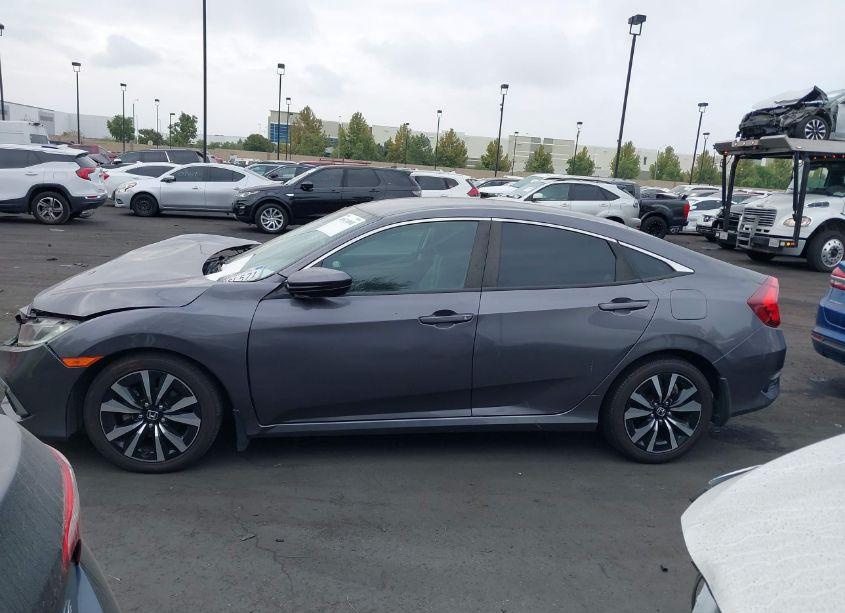 Photo 14 of 2019 Honda Civic LX (VIN 2HGFC2F62KH556836)